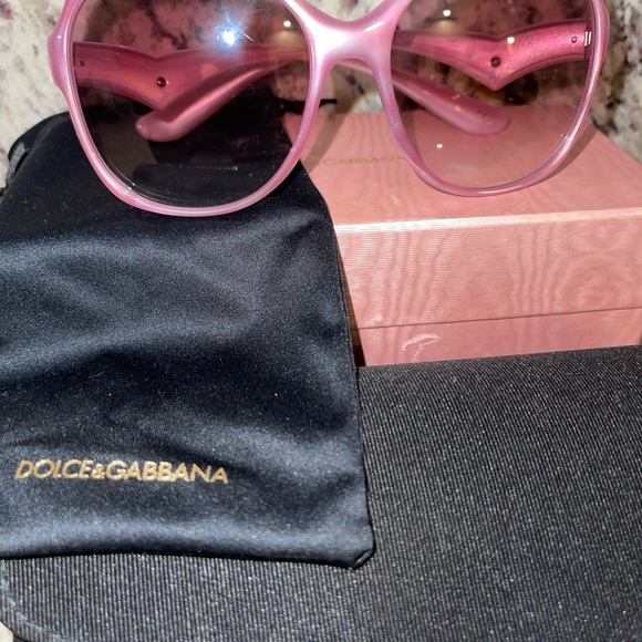 Dolce & Gabbana Vintage Light Pink Sunglasses - Picture 9 of 12